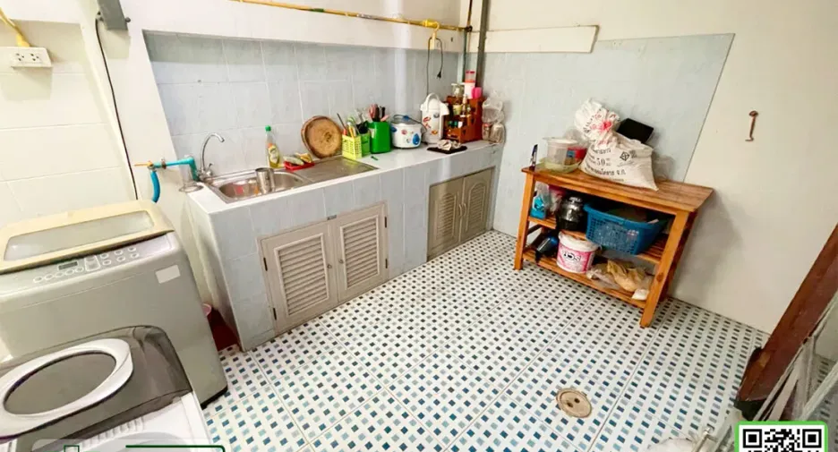 For sale 2 bedrooms townhouse in Mueang Uttaradit, Uttaradit