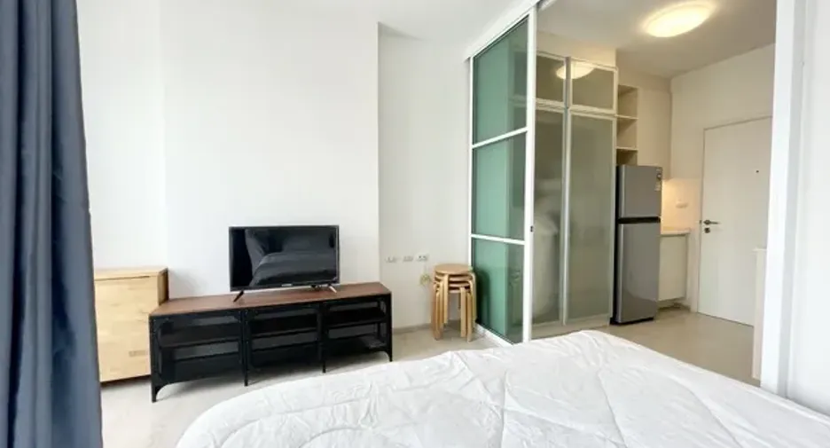 For sale 1 Beds condo in Huai Khwang, Bangkok