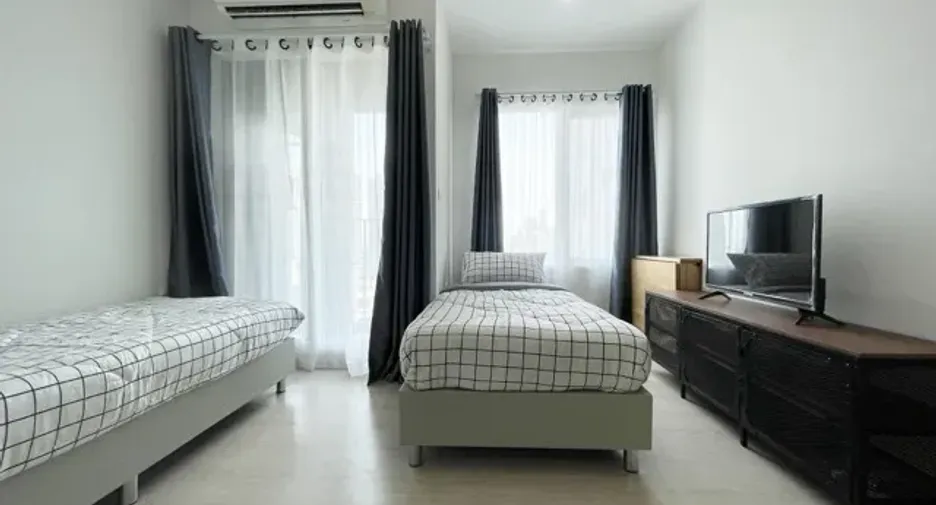 For sale 1 Beds condo in Huai Khwang, Bangkok