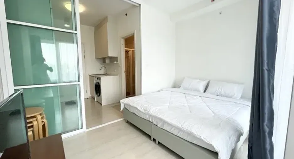 For sale 1 Beds condo in Huai Khwang, Bangkok