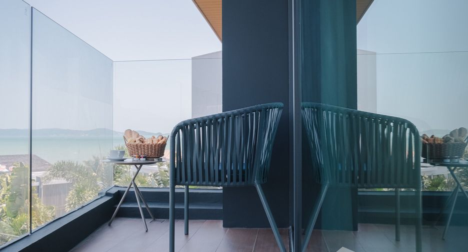 For rent 4 bedrooms villa in Mueang Phuket, Phuket