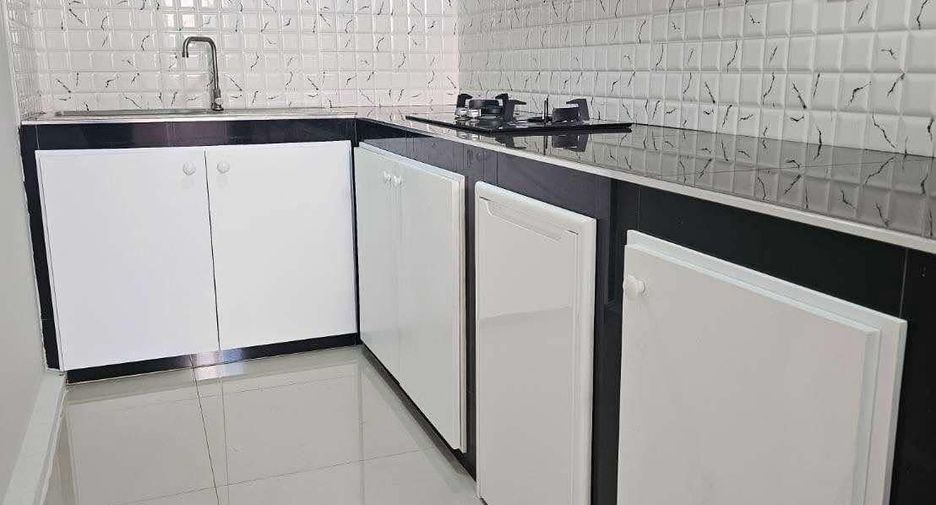 À louer 3 chambres maison à Bang Lamung, Chonburi