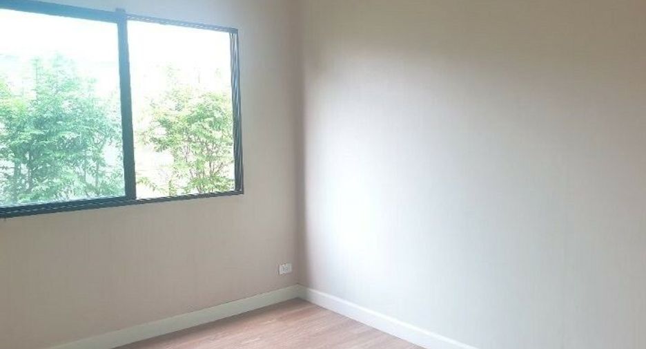 For sale 4 bedrooms house in Bang Khen, Bangkok