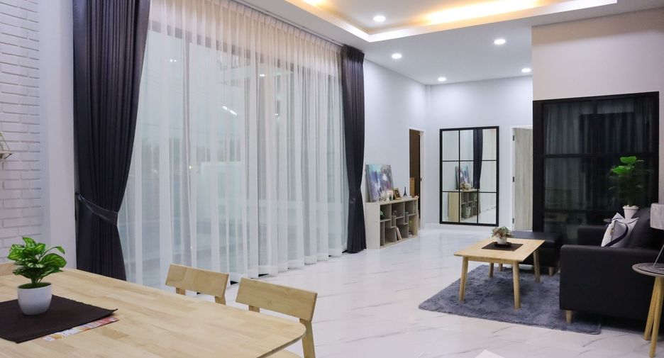 For sale 3 bedrooms villa in Hua Hin, Prachuap Khiri Khan