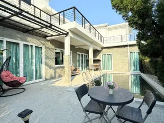 Продажа 5 спальни вилла в Банг Сарай, Паттайя