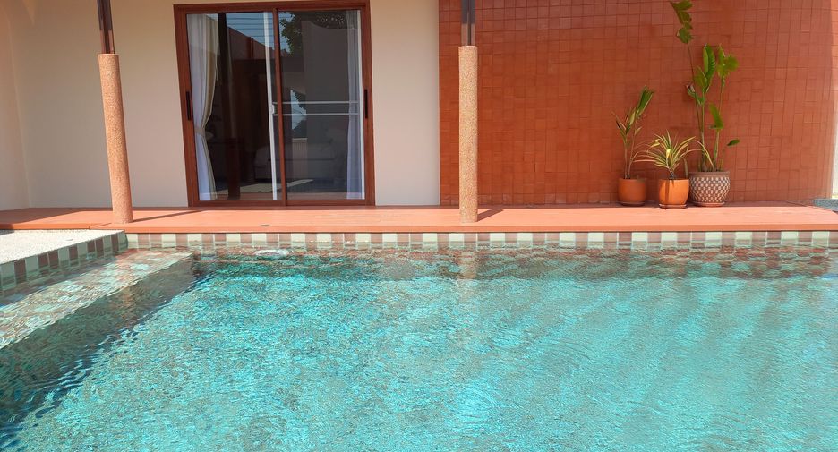 For sale 4 bedrooms house in Hua Hin, Prachuap Khiri Khan