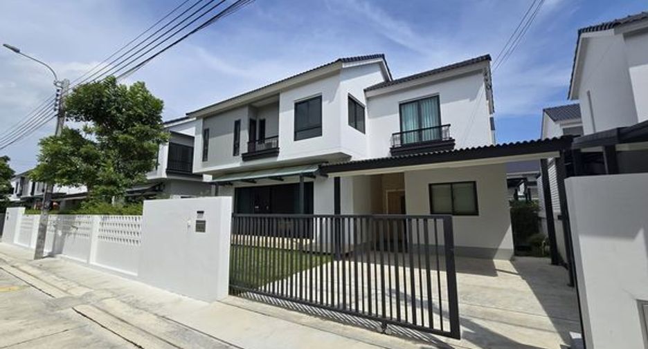 出售 4 卧室 独立屋 在 Bang Phli, Samut Prakan