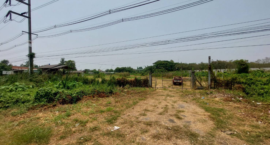 Terreno en venta en Saraphi, Chiang Mai