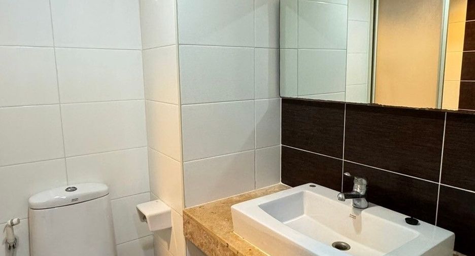 À vendre et à louer 1 chambre condo à Watthana, Bangkok