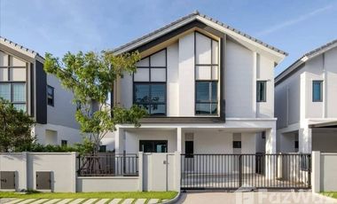 For sale 4 bedrooms house in Bang Phli, Samut Prakan