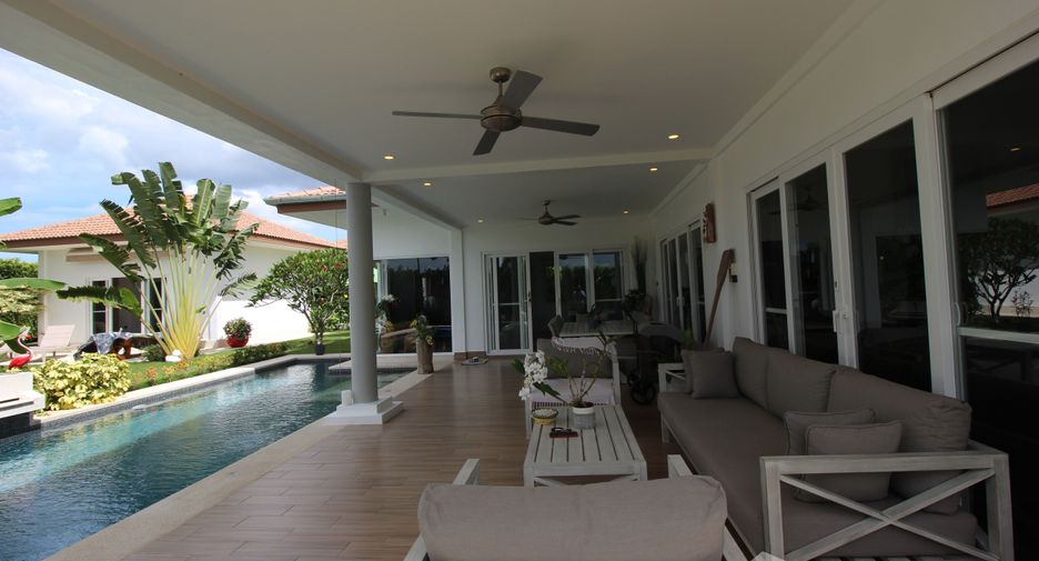 For sale 4 bedrooms villa in Hua Hin, Prachuap Khiri Khan