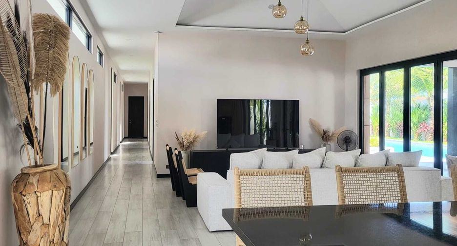 Villa zum Kauf mit 4 Zimmer in Mueang Phuket, Phuket