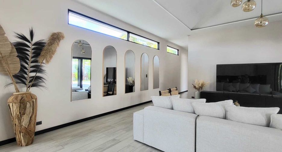 Villa zum Kauf mit 4 Zimmer in Mueang Phuket, Phuket
