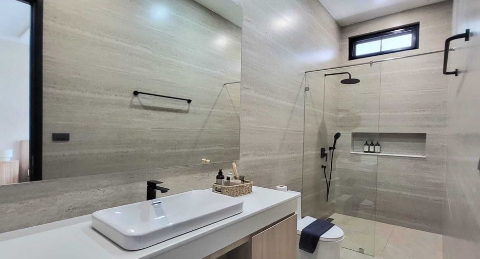 Villa zum Kauf mit 4 Zimmer in Mueang Phuket, Phuket