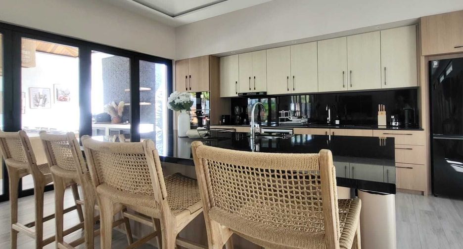 Villa zum Kauf mit 4 Zimmer in Mueang Phuket, Phuket
