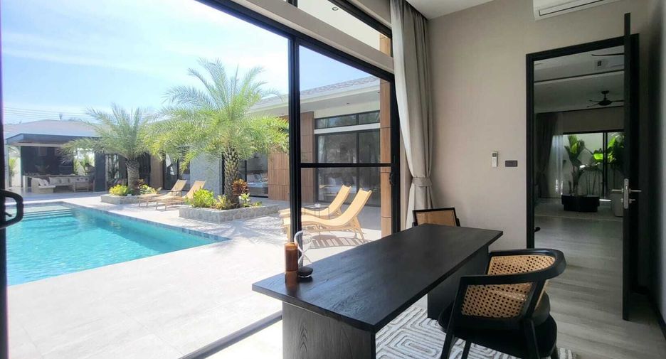 Villa zum Kauf mit 4 Zimmer in Mueang Phuket, Phuket