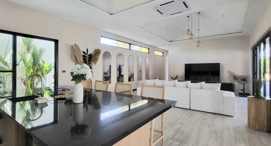 Villa zum Kauf mit 4 Zimmer in Mueang Phuket, Phuket
