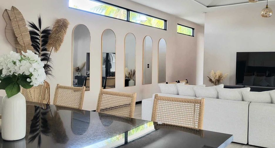 Villa zum Kauf mit 4 Zimmer in Mueang Phuket, Phuket