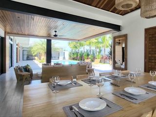 Villa zum Kauf mit 4 Zimmer in Mueang Phuket, Phuket