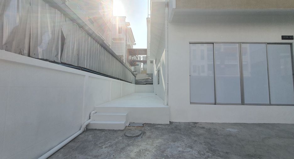 For sale office in Lat Krabang, Bangkok