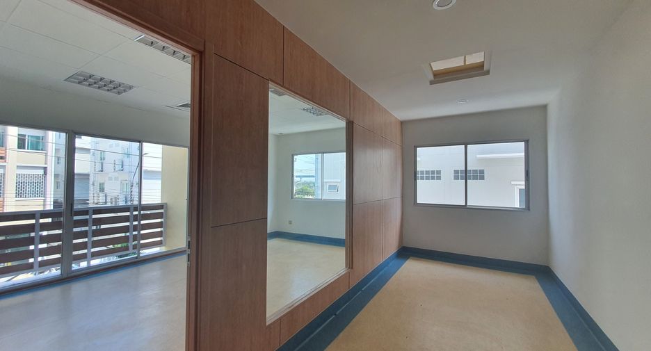 For sale office in Lat Krabang, Bangkok