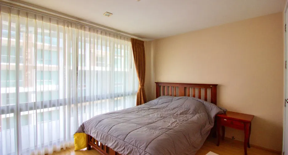 For rent 3 bedrooms condo in Bang Lamung, Chonburi