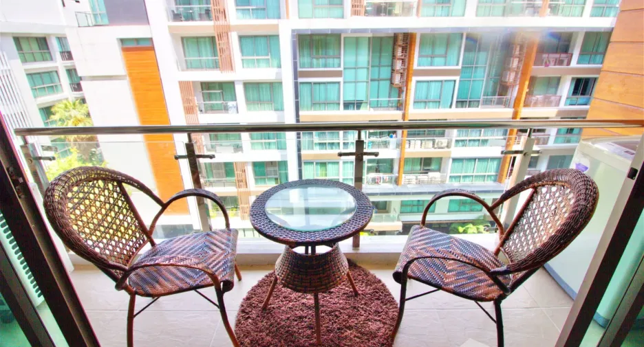 For rent 3 bedrooms condo in Bang Lamung, Chonburi