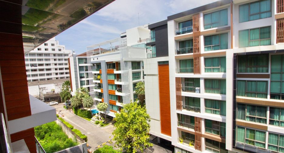 For rent 3 bedrooms condo in Bang Lamung, Chonburi