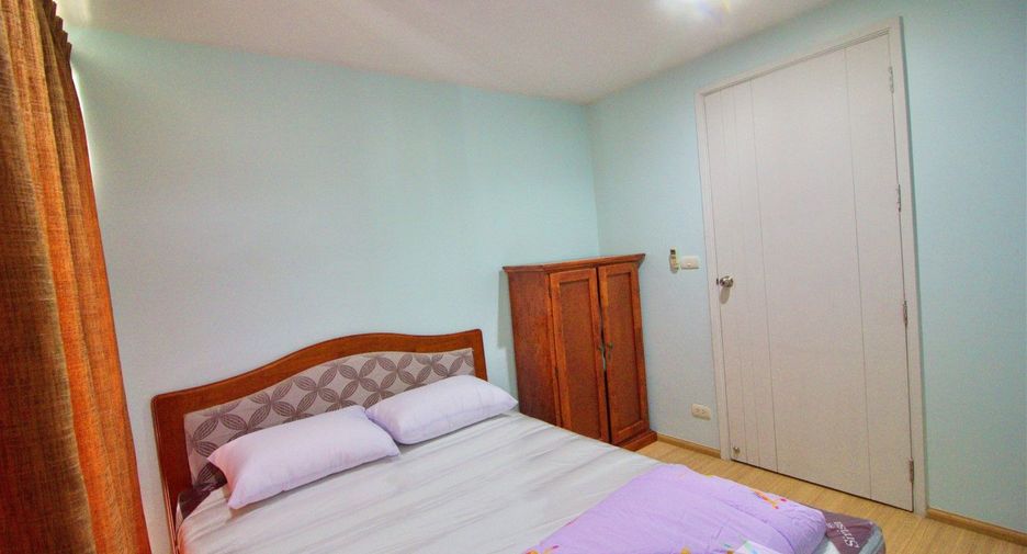 For rent 3 bedrooms condo in Bang Lamung, Chonburi