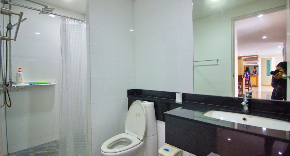 For rent 3 bedrooms condo in Bang Lamung, Chonburi