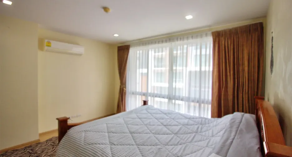For rent 3 bedrooms condo in Bang Lamung, Chonburi