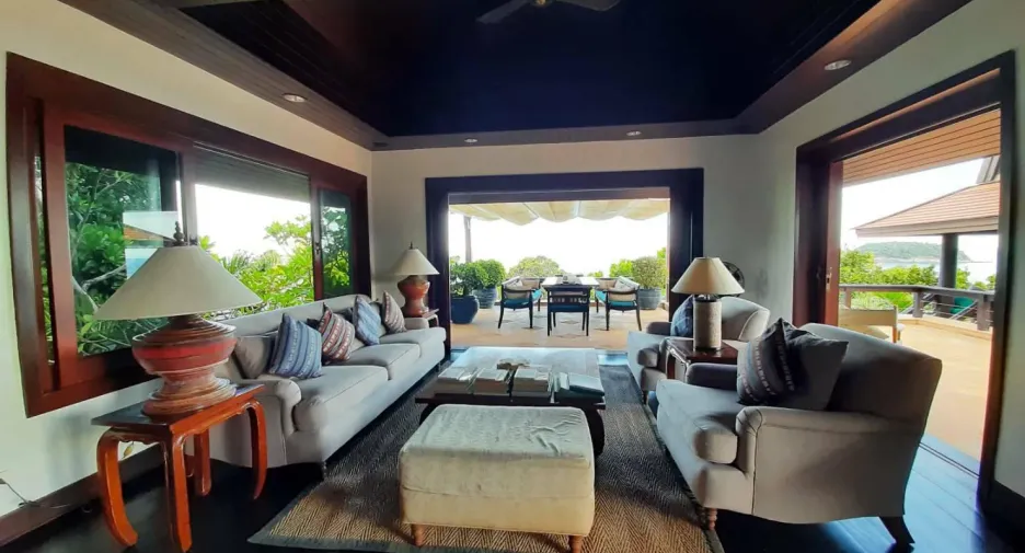 For sale 4 bedrooms villa in Mueang Phuket, Phuket