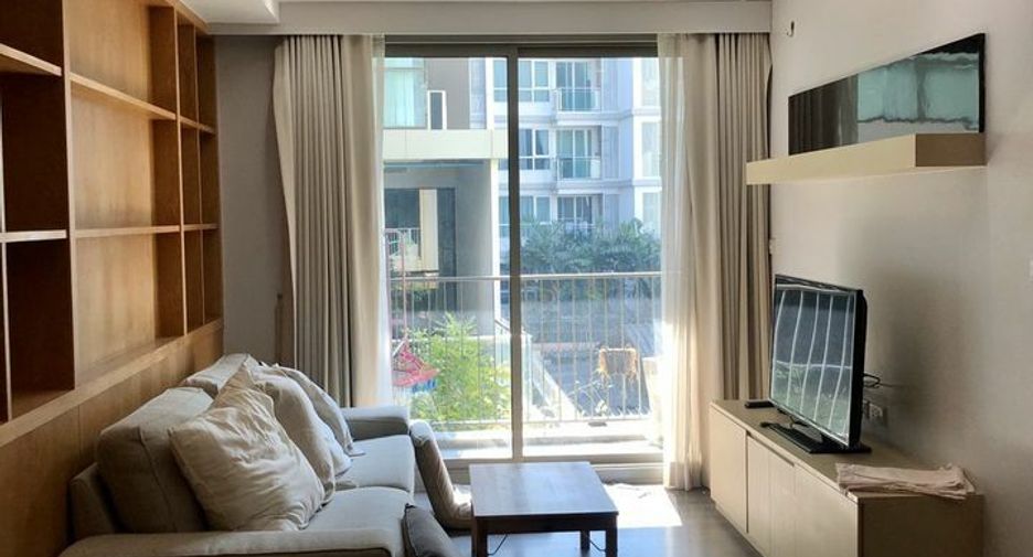 À vendre 2 chambres condo à Phra Khanong, Bangkok