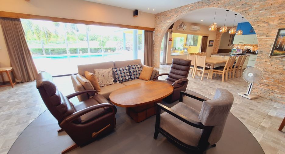 Villa en venta de 4 habitaciones en Hua Hin, Prachuap Khiri Khan