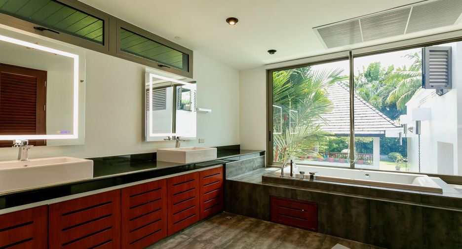 À vendre 4 chambres villa à Thalang, Phuket