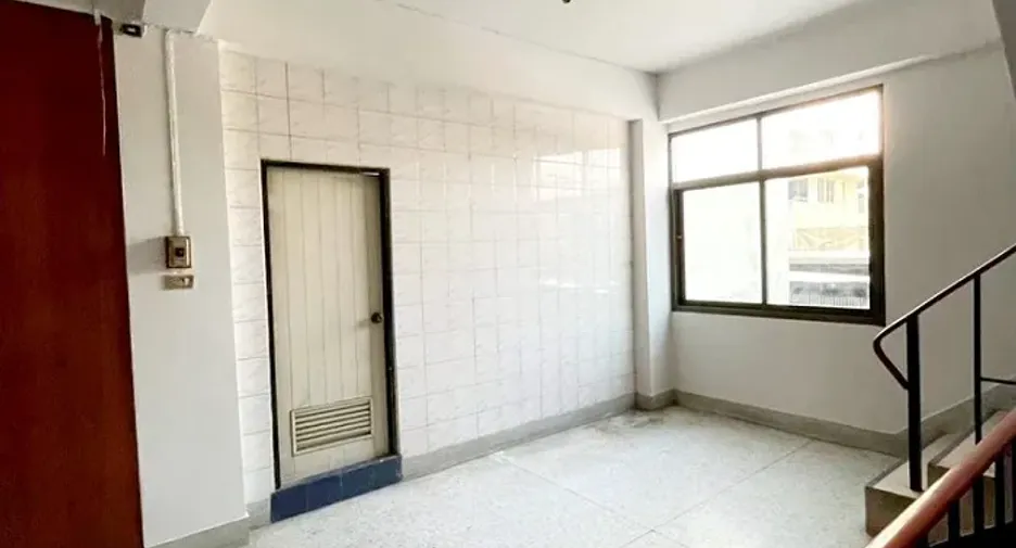 For sale 5 bedrooms townhouse in Mueang Khon Kaen, Khon Kaen