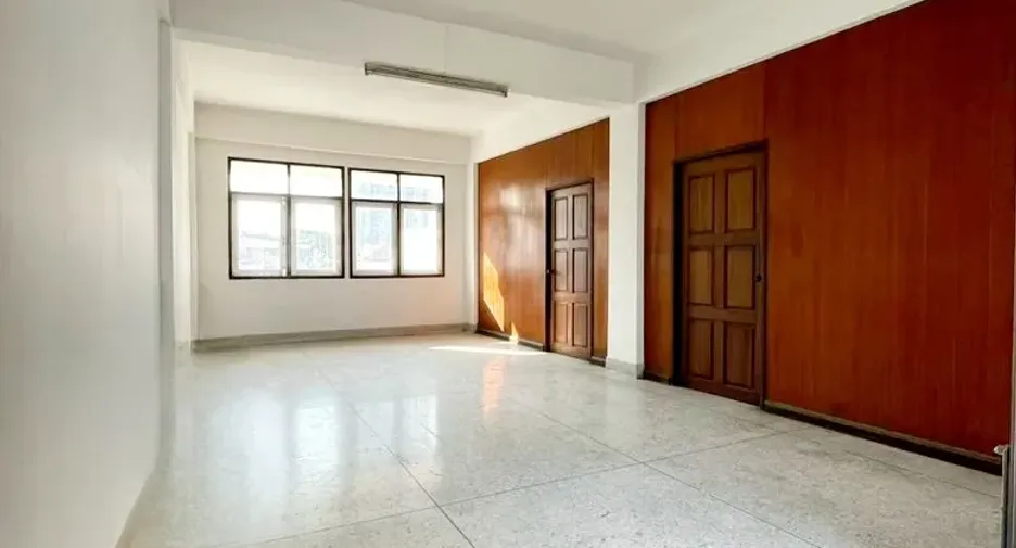 For sale 5 bedrooms townhouse in Mueang Khon Kaen, Khon Kaen