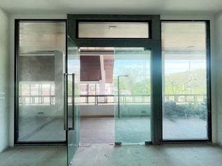 For sale and for rent 3 bedrooms office in Thalang, Phuket