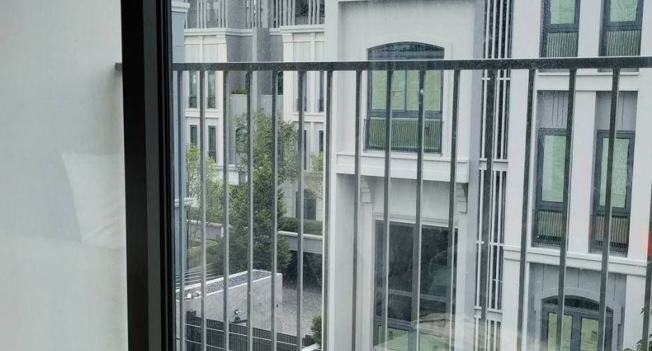 For sale 2 bedrooms condo in Phaya Thai, Bangkok