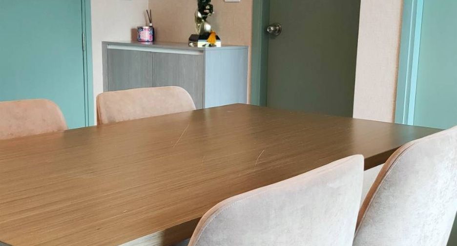 For sale 2 bedrooms condo in Phaya Thai, Bangkok