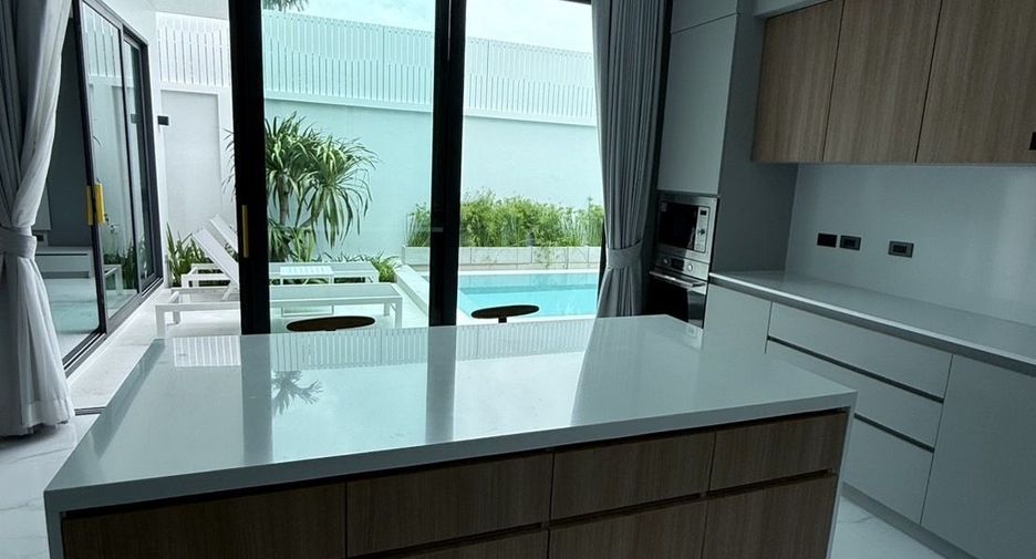 Villa en venta de 5 habitaciones en Mueang Phuket, Phuket