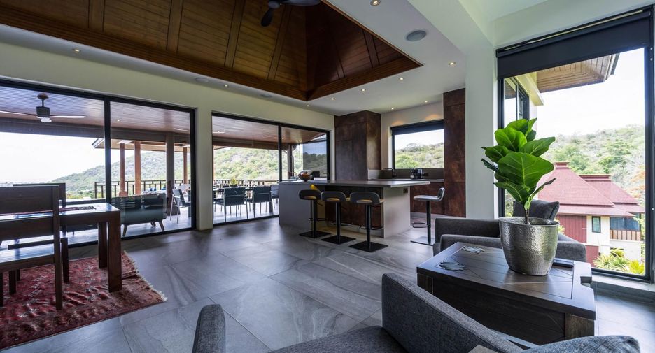 For rent 4 bedrooms villa in Pran Buri, Prachuap Khiri Khan