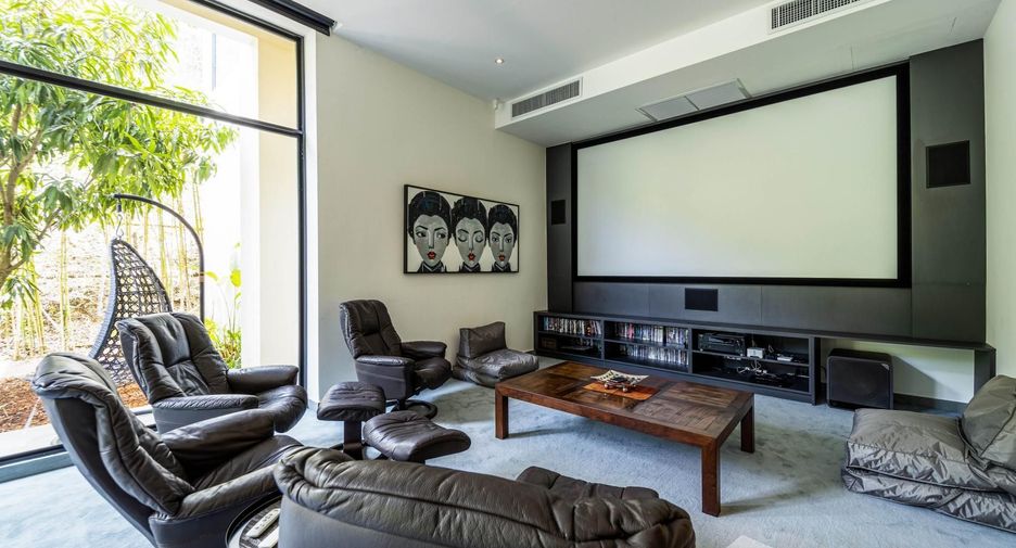 For rent 4 bedrooms villa in Pran Buri, Prachuap Khiri Khan