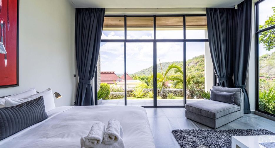 For rent 4 bedrooms villa in Pran Buri, Prachuap Khiri Khan