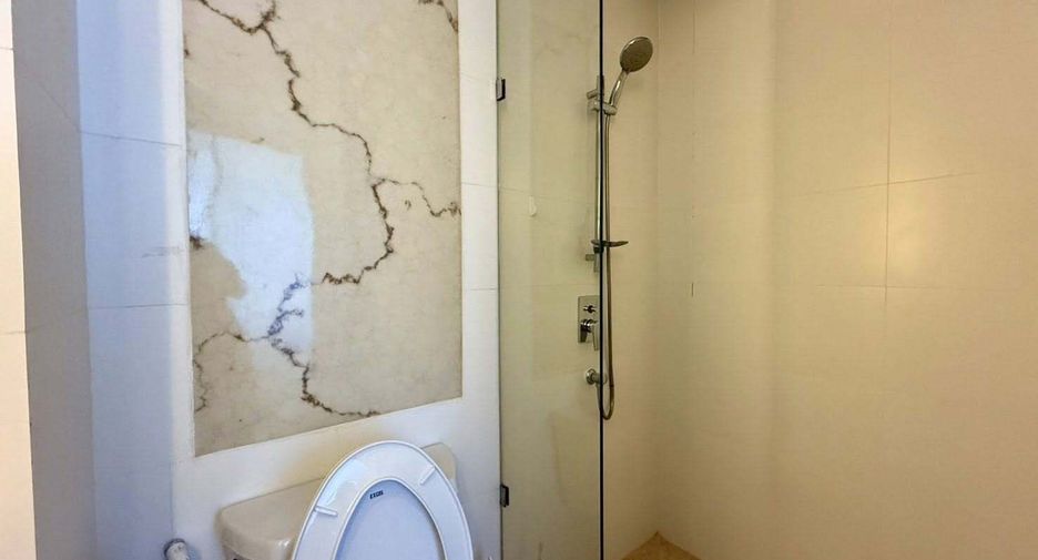 For rent 2 bedrooms condo in Bang Lamung, Chonburi