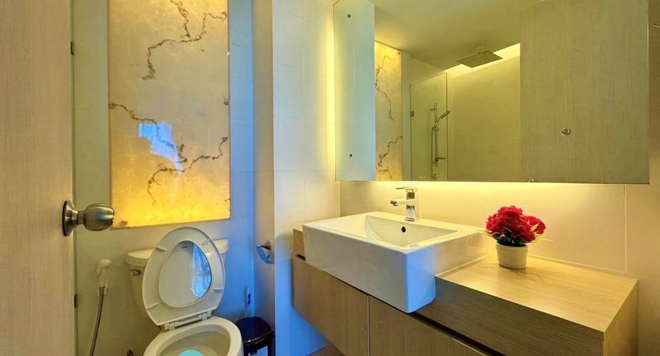 For rent 2 bedrooms condo in Bang Lamung, Chonburi