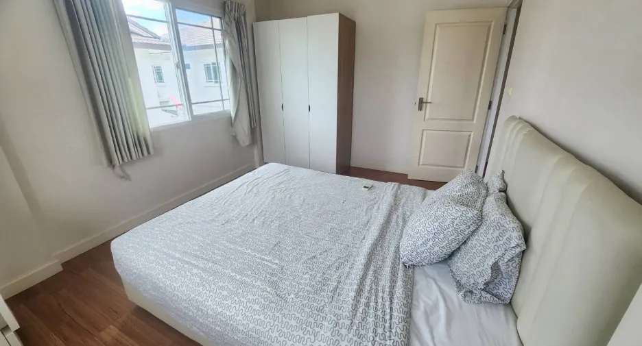 For rent 3 bedrooms house in Mueang Chiang Mai, Chiang Mai