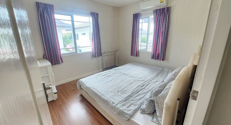 For rent 3 bedrooms house in Mueang Chiang Mai, Chiang Mai