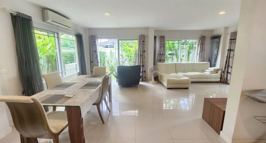 For rent 3 bedrooms house in Mueang Chiang Mai, Chiang Mai