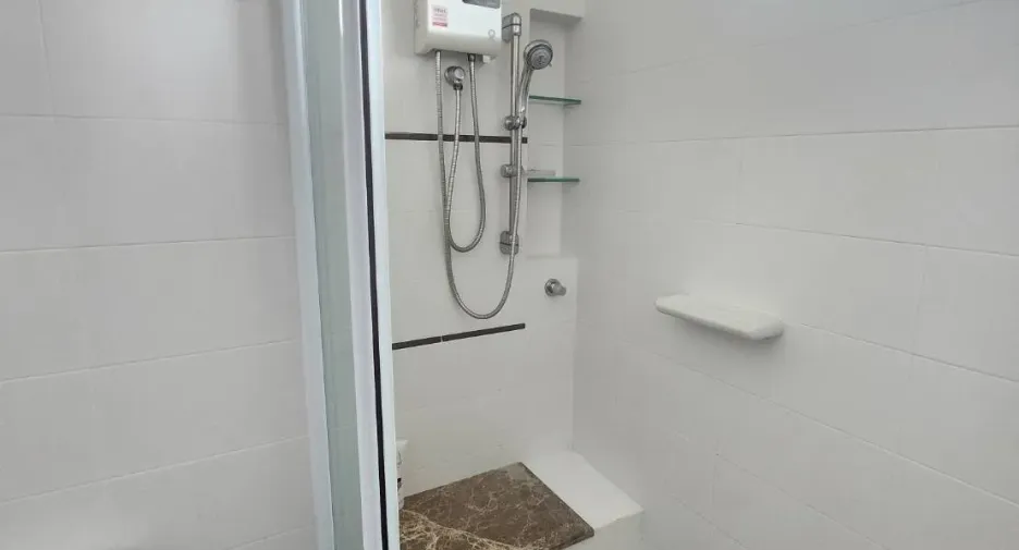 For rent 3 bedrooms house in Mueang Chiang Mai, Chiang Mai